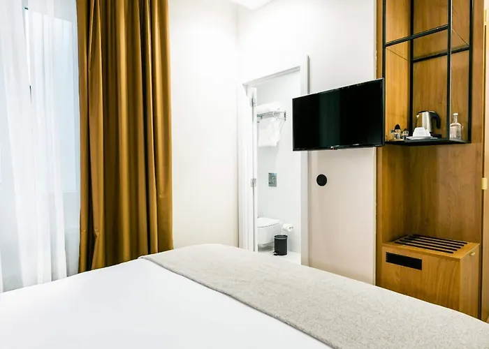 Lx Soho Boutique By Ridan